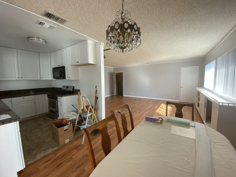 Building Photo - 5208 Wilkinson Ave