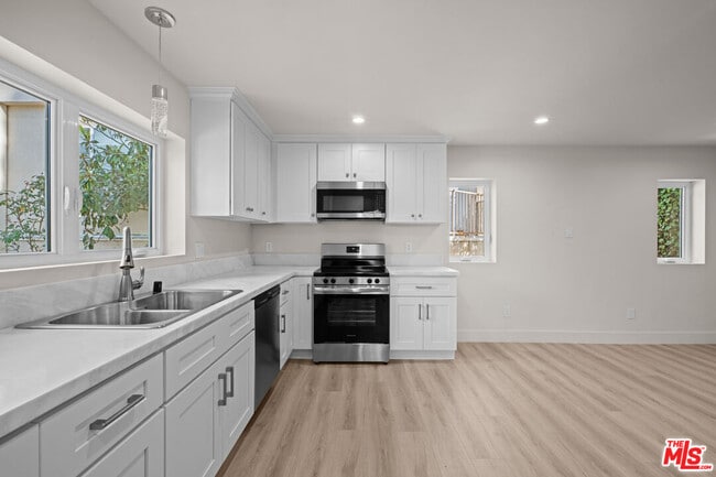 Building Photo - 1509 Edris Dr