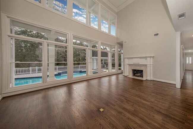 Building Photo - 83 S Longspur Dr