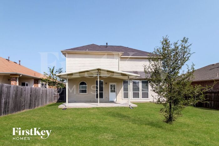 Building Photo - 2120 Haylee Dr