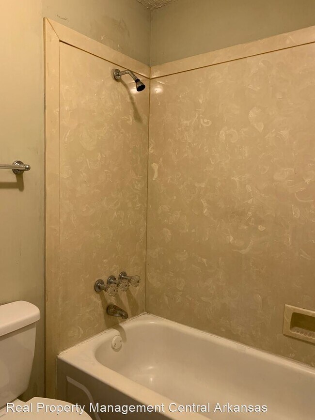 Building Photo - 4 br, 2 bath House - 6100 Boyle Park Rd.