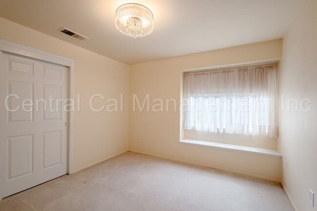 Building Photo - 4 Bedroom/2.5 Bath Home with Paid Solar and a Pool - $2950 Per Month!