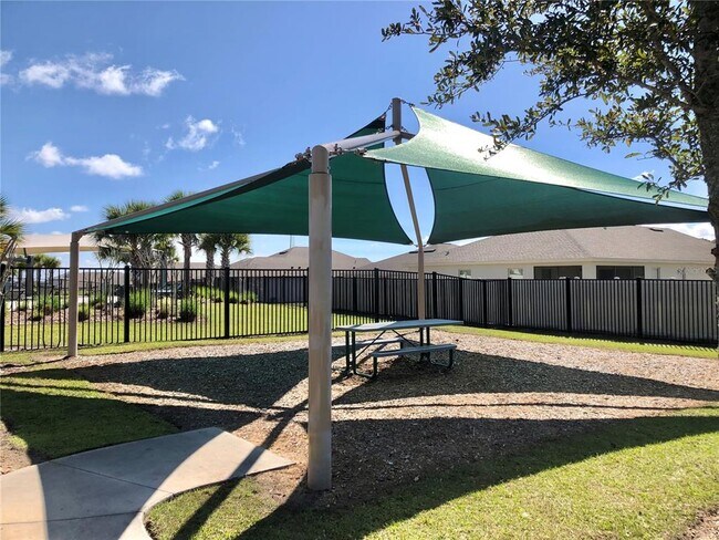 Building Photo - 1980 Chickasaw Blvd