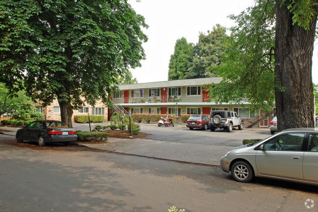 Primary Photo - 2929-2951 SE Taylor St
