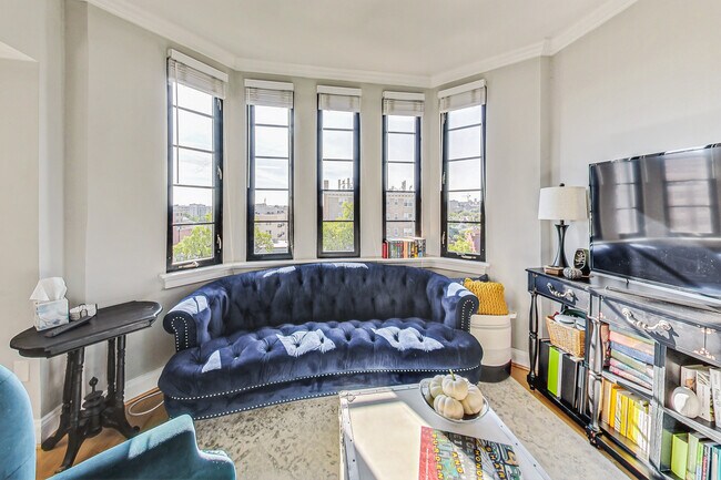 Building Photo - 1701 16th St NW