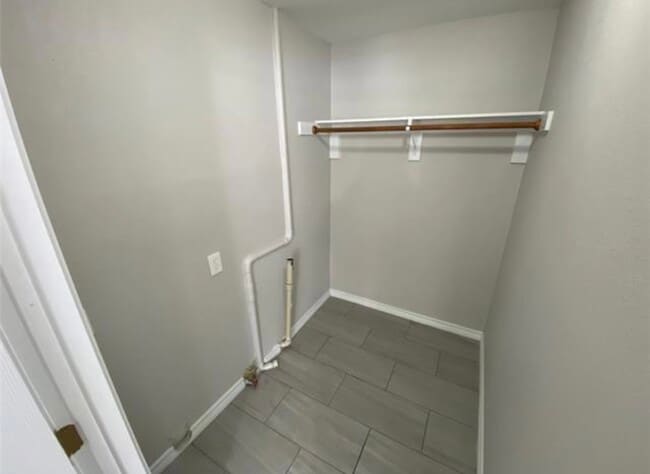 Building Photo - 805 Bois D Arc St
