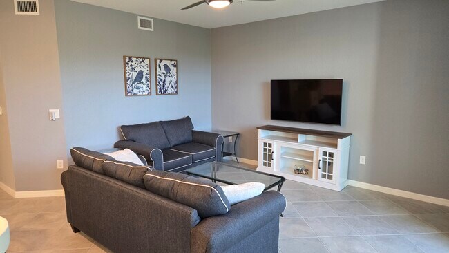 Building Photo - 14281 Heritage Landing Blvd