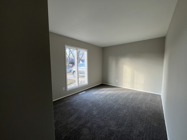 Building Photo - 33 Sonora Dr