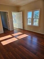 Building Photo - 612 Washington Ave