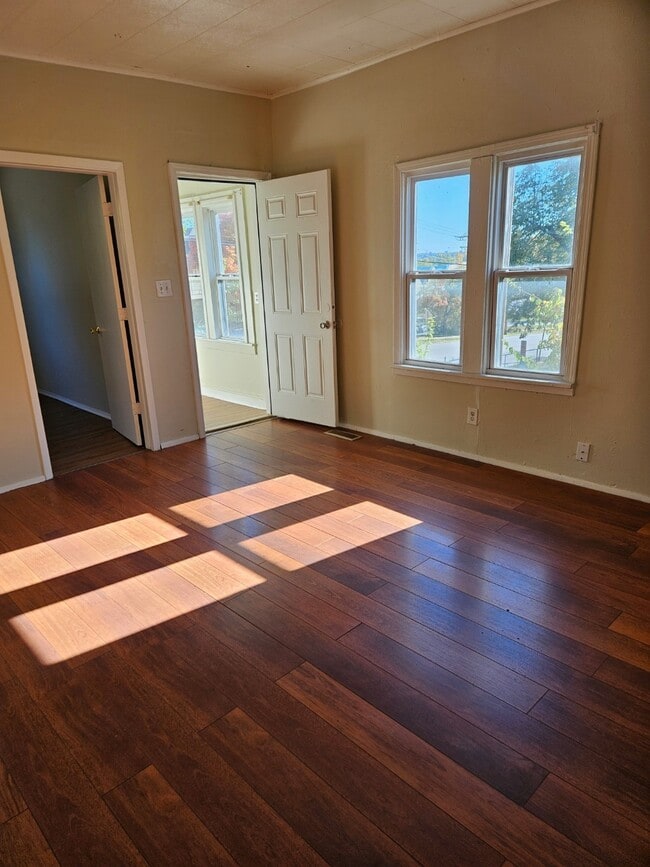 Building Photo - 612 Washington Ave