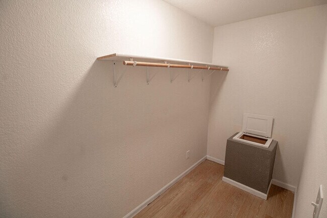 Building Photo - 5340 Godas Cir