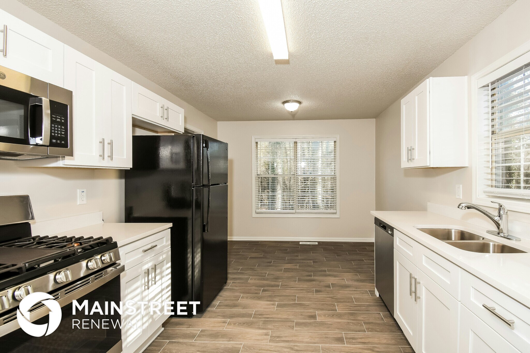 Building Photo - 1445 Glynn Oaks Dr SW