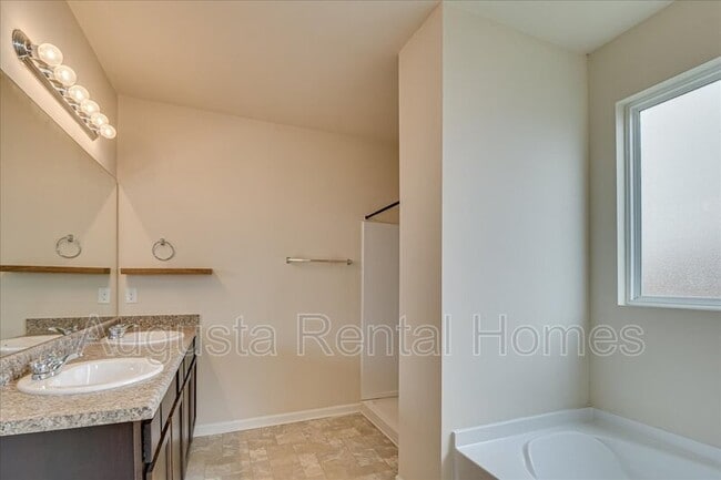 Building Photo - 141 Sims Ct