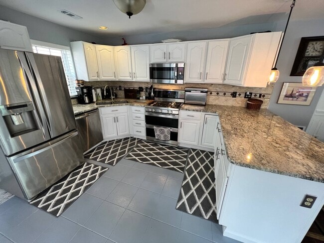 Building Photo - 133 Walton St