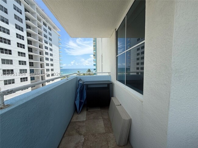 Building Photo - 9201 Collins Ave