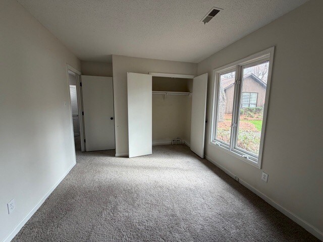 Building Photo - 2543 Cottage Pl