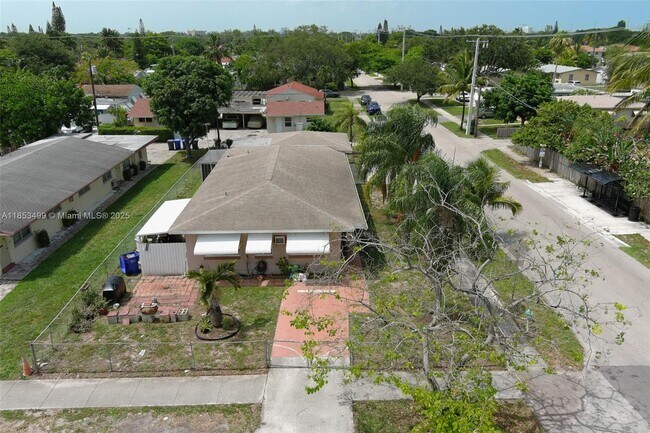 Building Photo - 1504 N 24th Ave