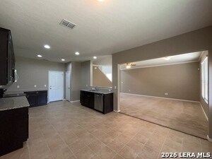Building Photo - 11838 Twin Oaks Path