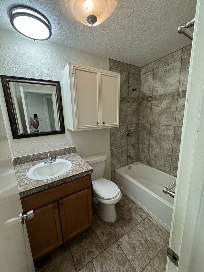 Building Photo - 951_ 4 Little C- Homes 1, LLC