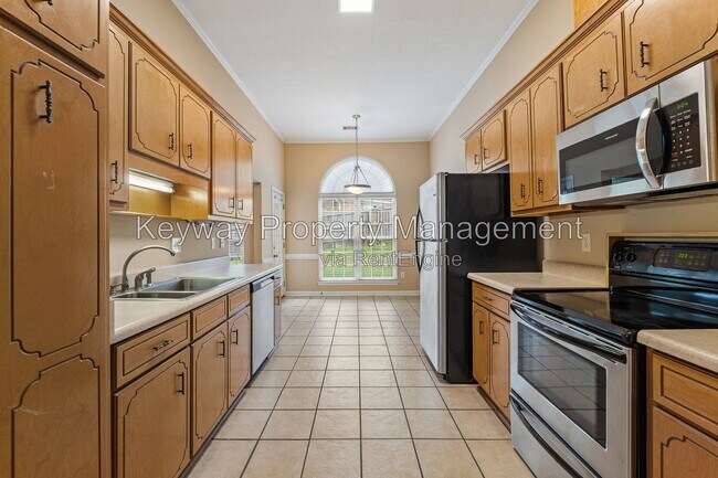 Building Photo - 803 Bell Springs Ct