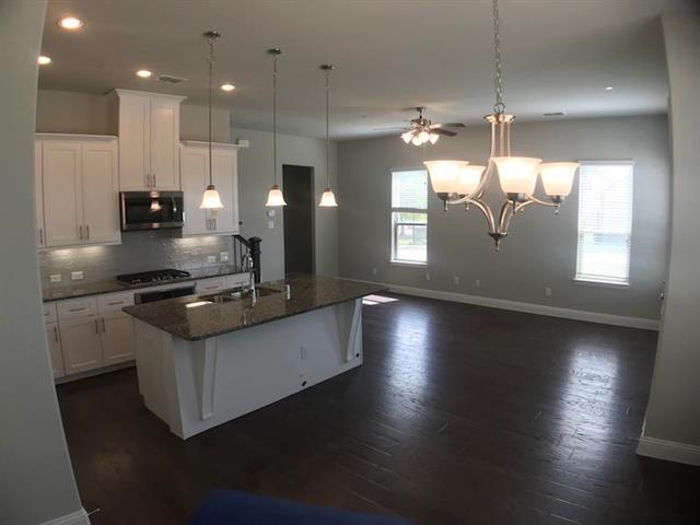 Building Photo - 6110 Rainbow Valley Pl