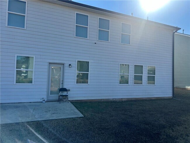 Building Photo - 7226 Gladstone Cir