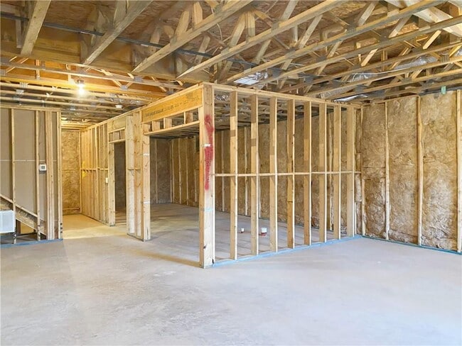Building Photo - 3520 Weston Ave