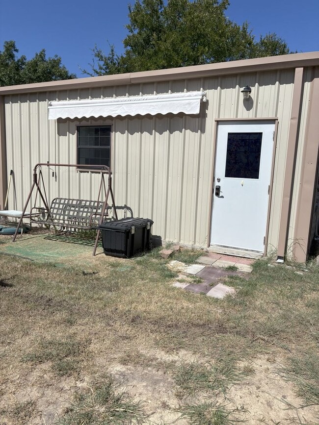 Primary Photo - Country Living- Studio Unit- 1 Bed, 1 Bath...