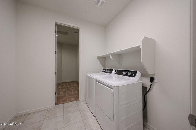 Building Photo - 13755 W Calle De Baca