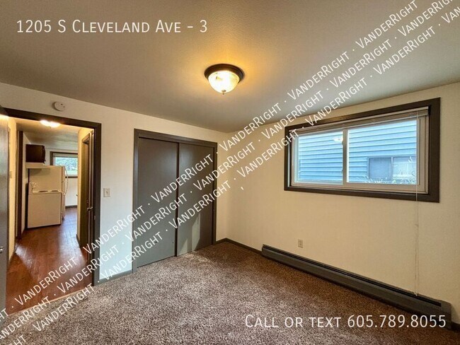 Building Photo - 1205 S Cleveland Ave