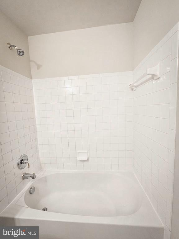Building Photo - 13117 Tannery Ridge Dr