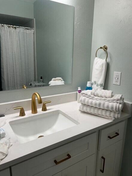 Master Bathroom - 4190 35th Ter S