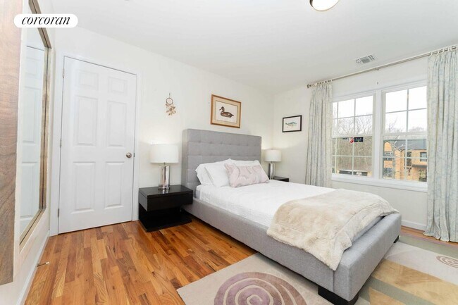 Building Photo - 9 Dayton Ave