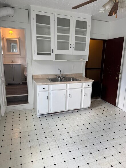 Kitchen - 1918 E 123rd St