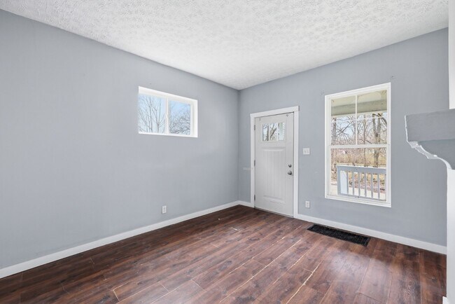 Building Photo - 1737 Terrace Ave