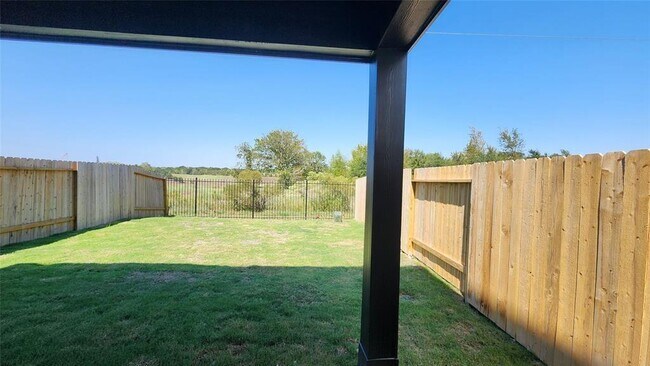 Building Photo - 3217 Creston Gate Dr