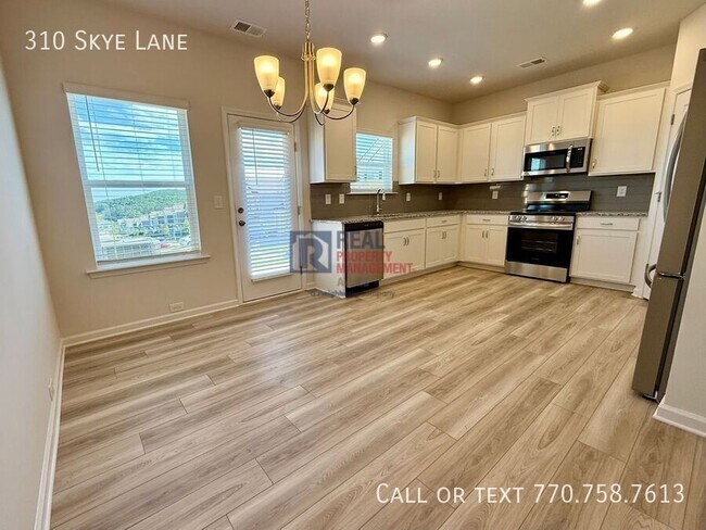 Building Photo - 310 Skye Ln