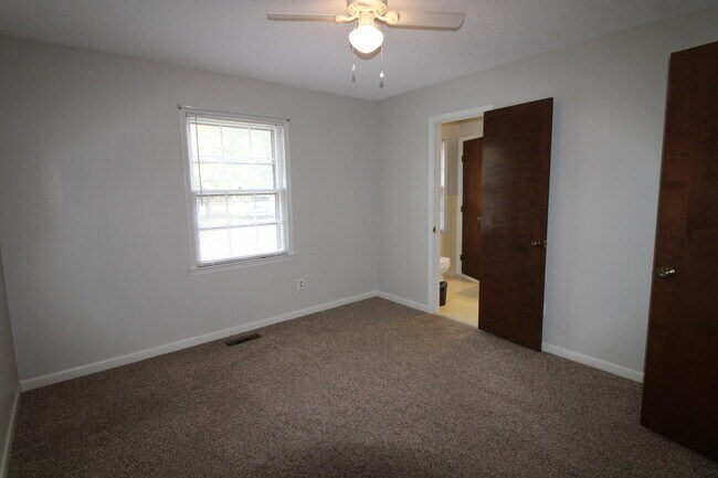 Building Photo - 50 Aubrey Cir