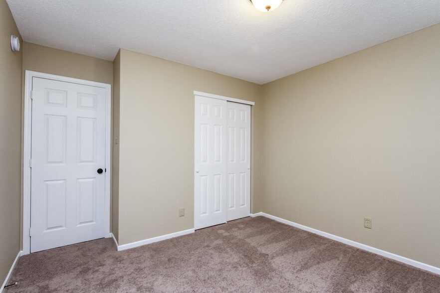 Building Photo - 2174 Providence Dr