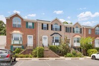 Building Photo - 46613 Silhouette Square