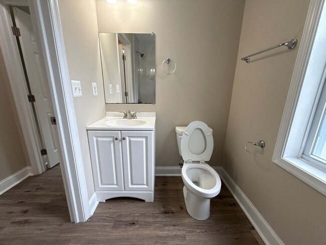 Building Photo - 3 BedRoom House In Baltimore City