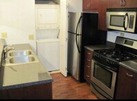 Building Photo - 7819 S South Shore Dr