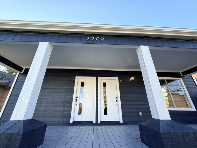 Building Photo - 2209 Gano St