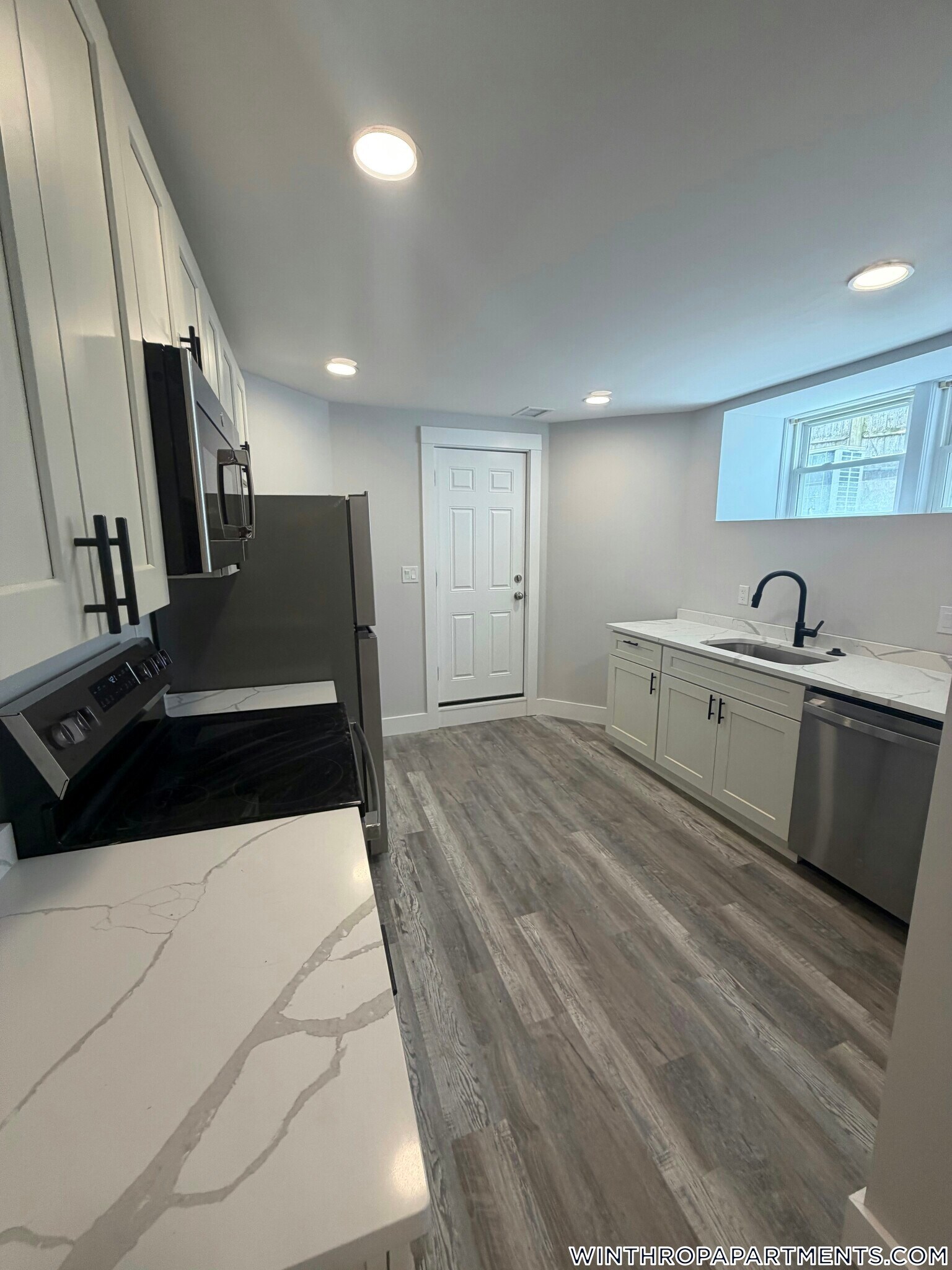 Building Photo - 90 Winthrop Shore Dr