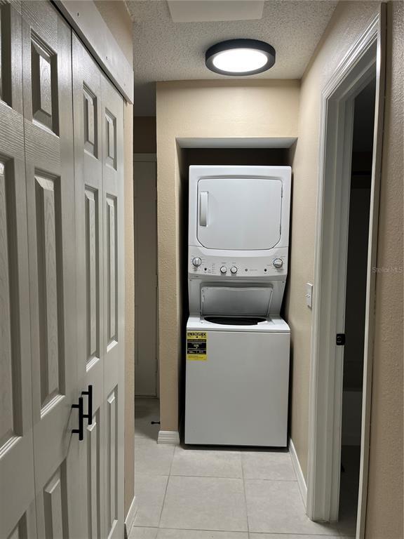 Building Photo - 211 Thorntree Pl