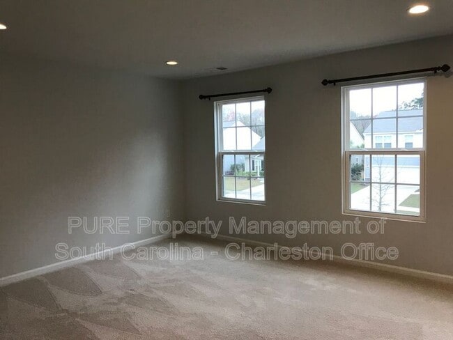 Building Photo - 3071 Conservancy Ln