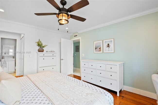 Building Photo - 3642 NE 171 St