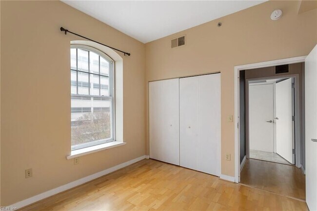 Building Photo - 241 Granby St