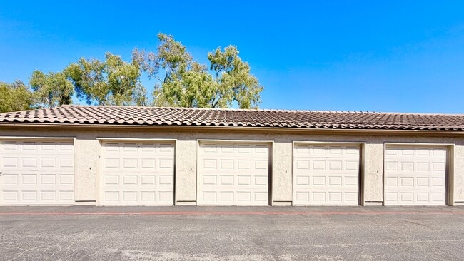 Building Photo - Beautifully Remodeled and Updated Upstairs Condo Unit in the Private & Gated Vista Way Village Co...