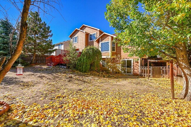 Building Photo - $2,395.00 - 4 Bedrooms, 3.5 Bathrooms, Sin...